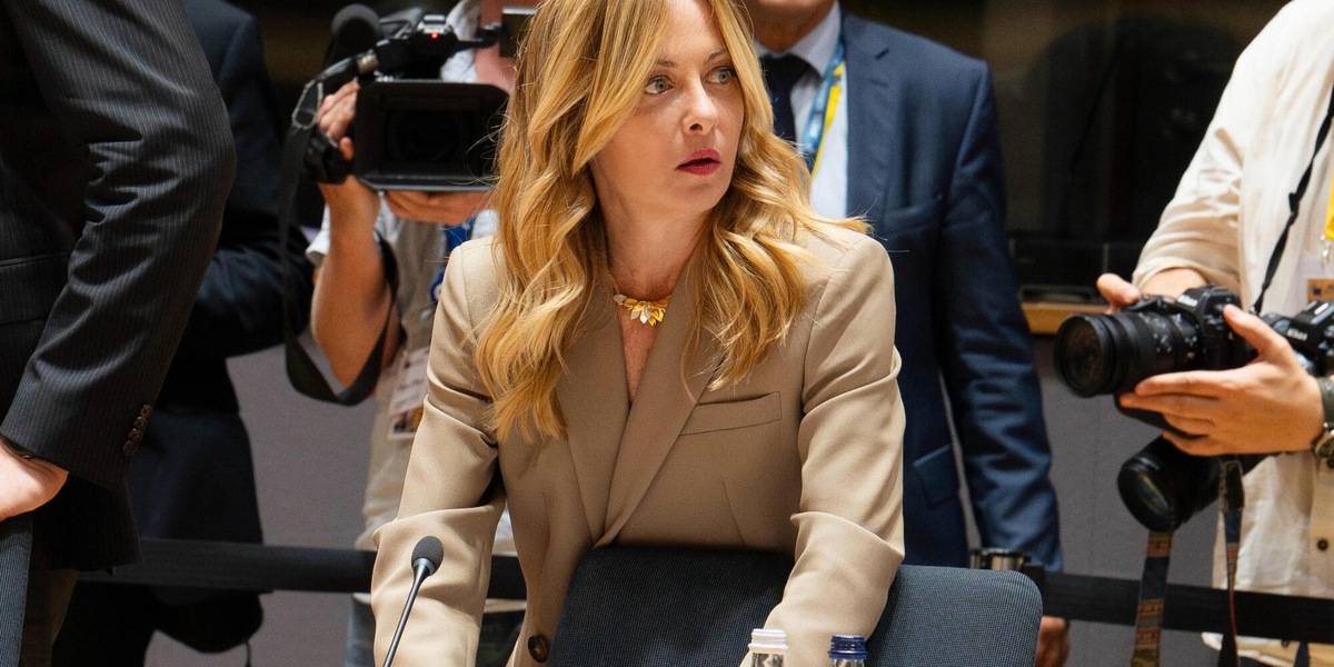 Meloni e 13 leader, 'valutare hub europei per rimpatri in Paesi terzi'