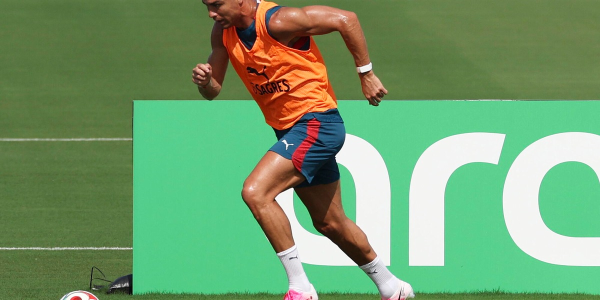 Mondiali: giocatori portoghesi bersagliati sui social, 'passate la palla a CR7'