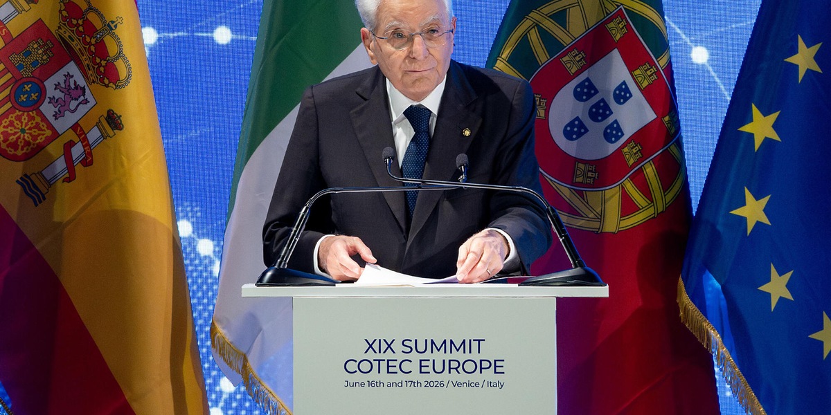 Mattarella, Repubblica grata a GdF, tutela contribuenti onesti e legalità
