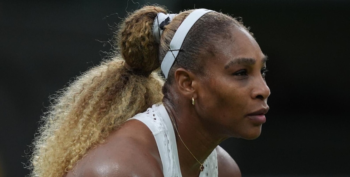 Serena Williams a Wimbledon con le unghie gioiello da 30 milioni di dollari