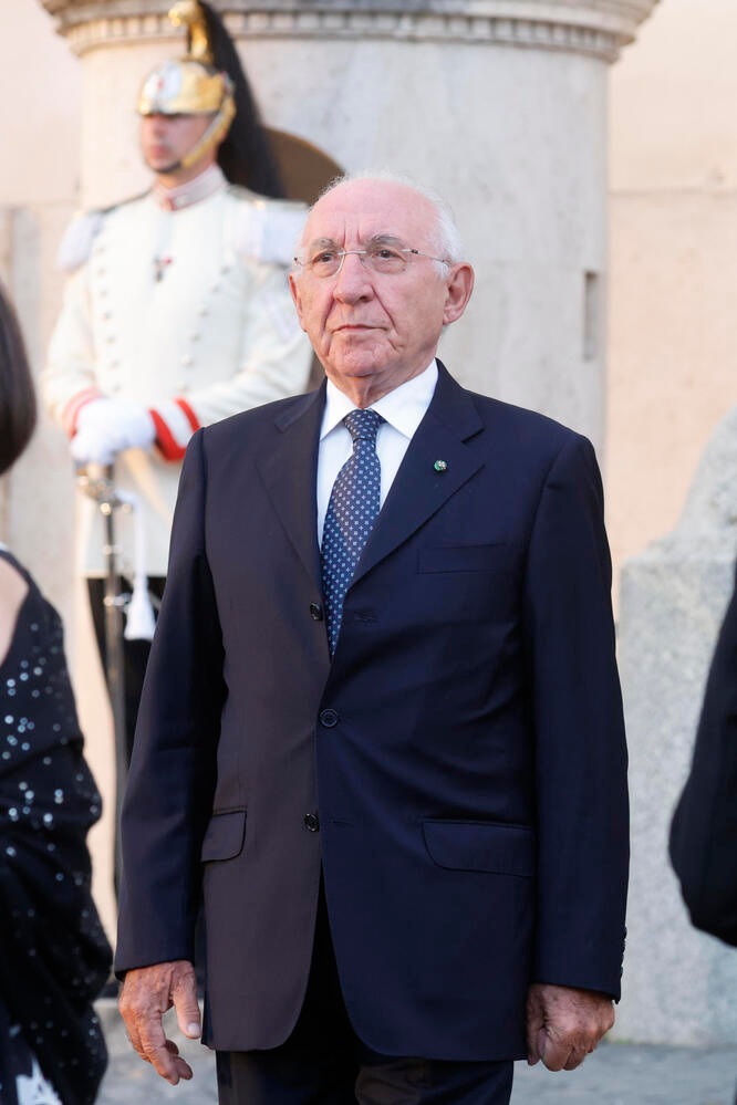 Stanzione, 'l'IA terreno di competizione geopolitica, nuova guerra fredda'