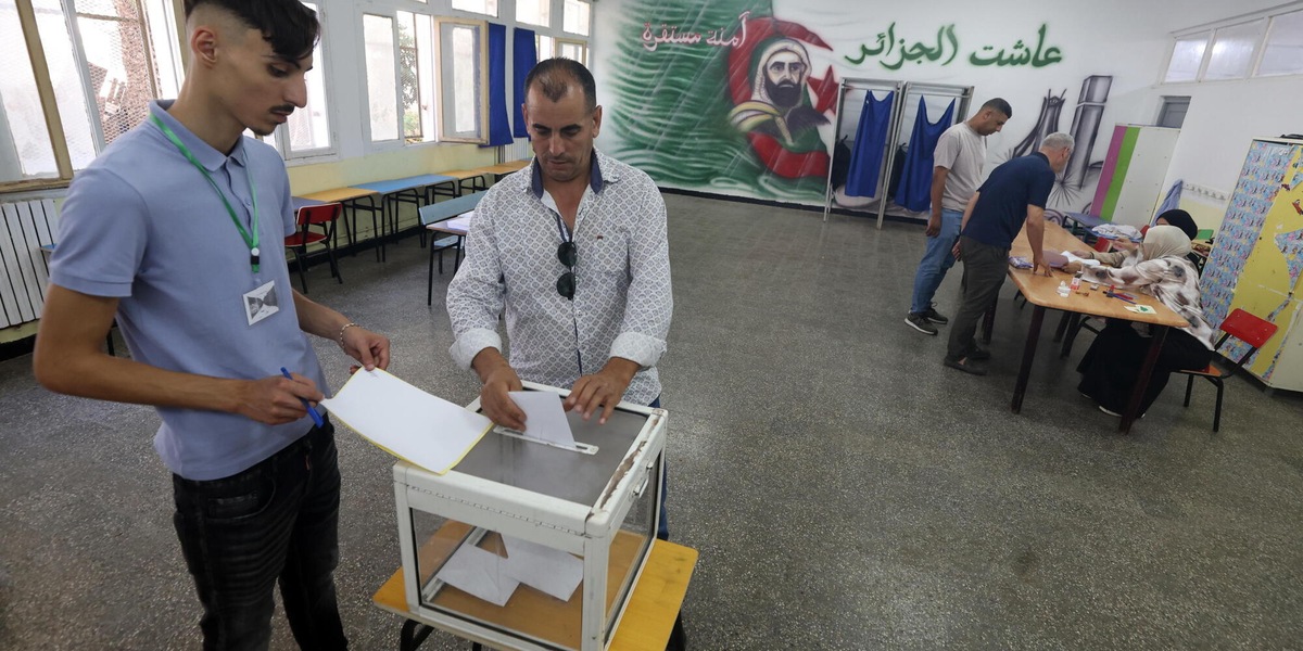 Forte astensione alle legislative in Algeria, affluenza al 20,79%