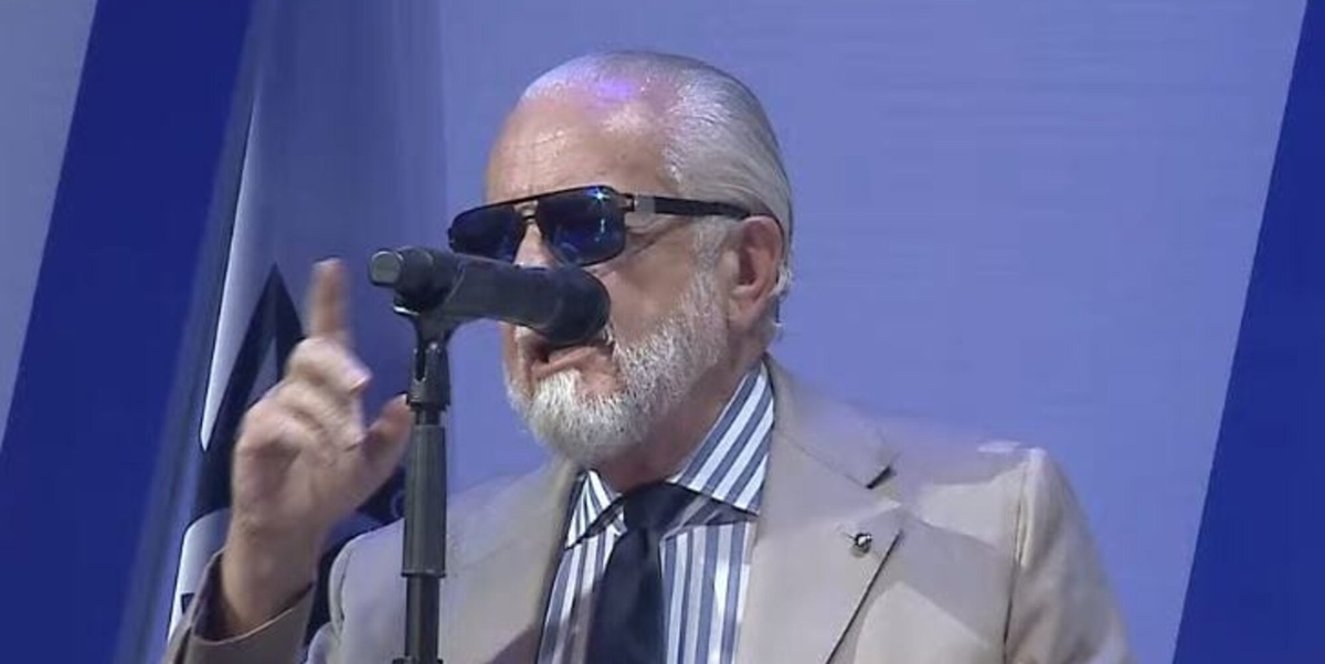De Laurentiis sul Maradona: "Ora bisogna darsi da fare". Poi svela come sarà il mercato del Napoli