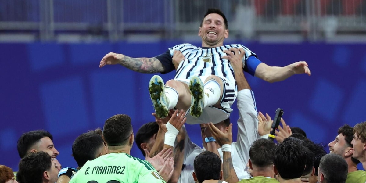 "Non date mai per morto Messi!": delirio in Argentina, un popolo in festa