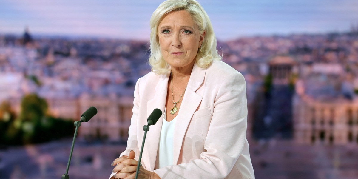 Le Pen, 'mi candido alle presidenziali, senza braccialetto'