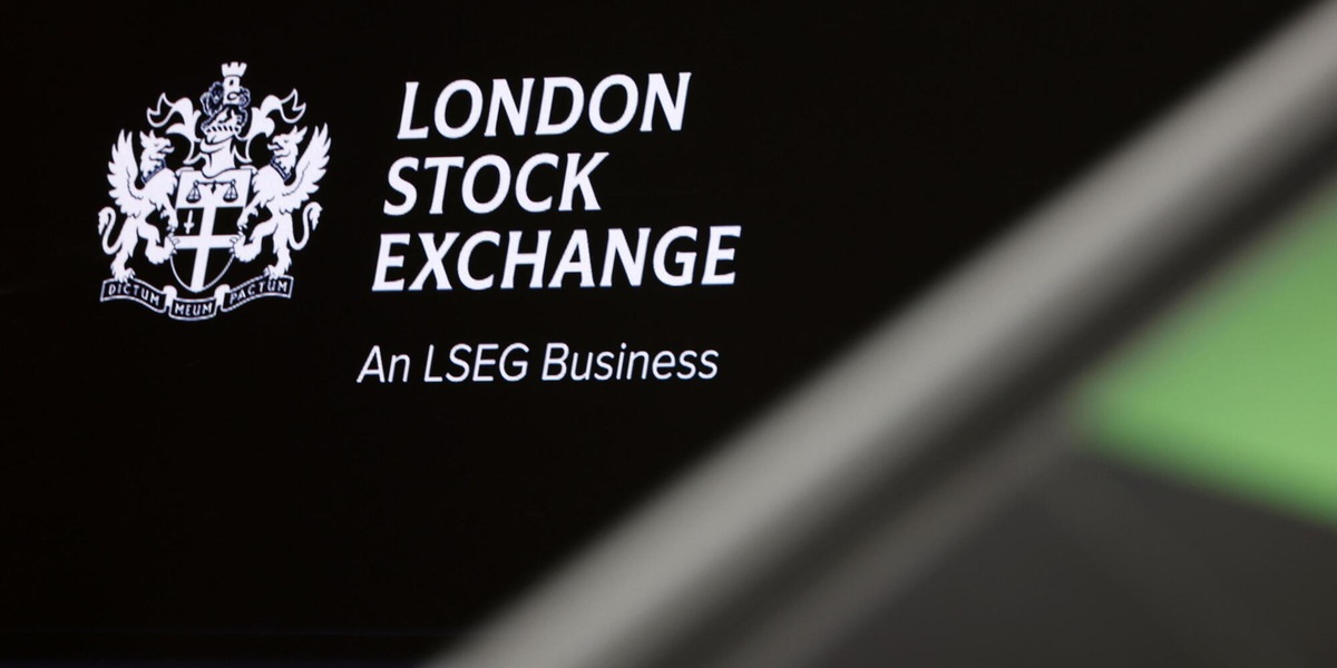 Borsa: Europa pesante in chiusura, Parigi -2,18%, Francoforte -2,23%