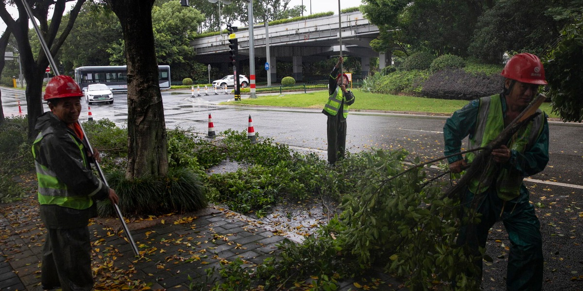 Oltre 900.000 persone evacuate in Cina per il tifone Bavi