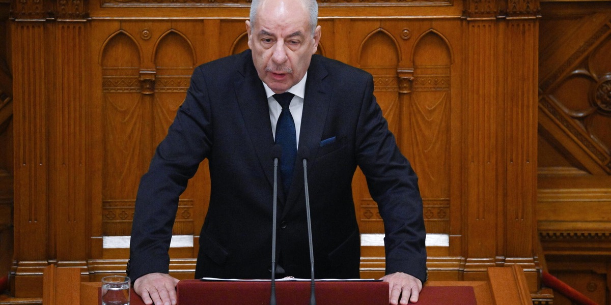 Ungheria approva emendamento costituzionale che sancisce fine incarico Sulyok