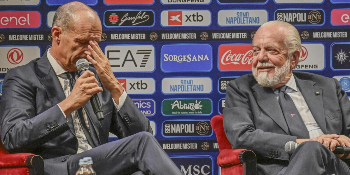 Allegri si commuove per la mamma, poi i botta e risposta con De Laurentiis: che show al San Carlo