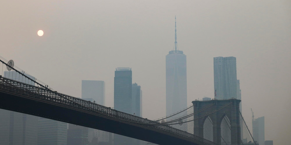 Incendi in Canada, resta in vigore l'allerta inquinamento nelle città Usa