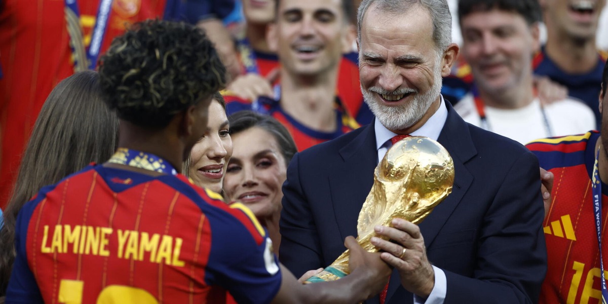 Mondiali: la Spagna da re Felipe, 'epico, un privilegio festeggiare con voi'