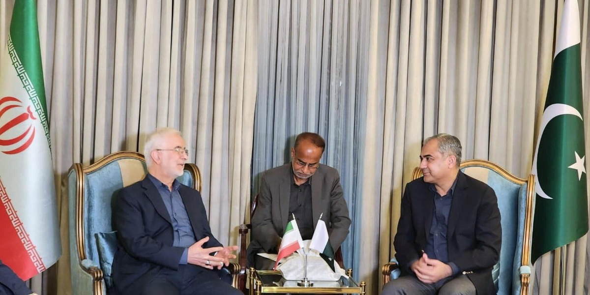 'Il ministro dell'Interno iraniano incontra i mediatori in Pakistan'