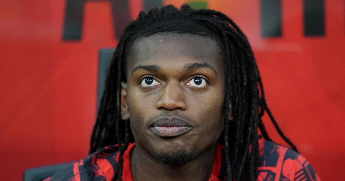 Il Galatasaray offre 10 milioni all’anno a Leao: e lui riflette. Quanto chiede il Milan per liberarlo
