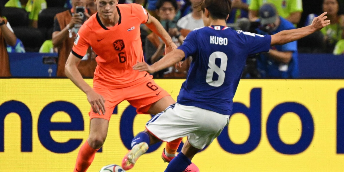 Calcio: l'olandese Van Hecke al Tottenham per 60 milioni di euro