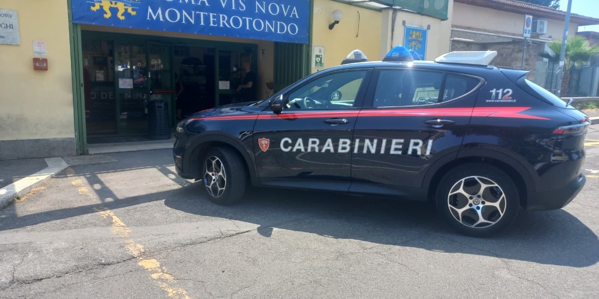 Malore in piscina, muore un bimbo di 5 anni vicino Roma