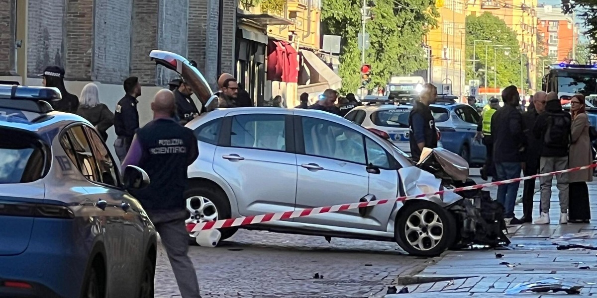 Auto sulla folla a Modena, 55enne muore dopo due mesi