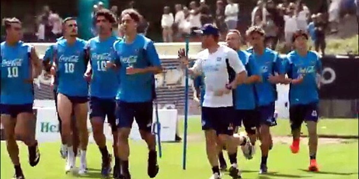 Napoli, il preparatore "minaccia" i calciatori