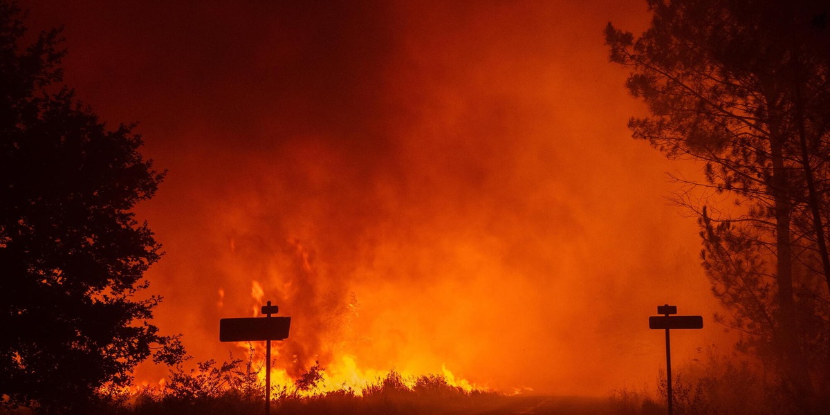 Oltre 220mila evacuati per gli incendi fra Francia e Spagna