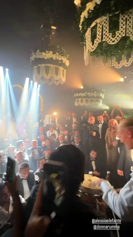 Haaland e la viking row al matrimonio di Donnarumma
