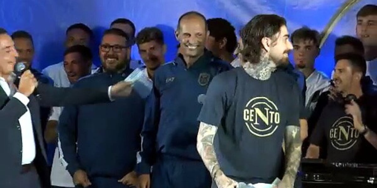"Chi non salta juventino è": la reazione di Allegri al coro