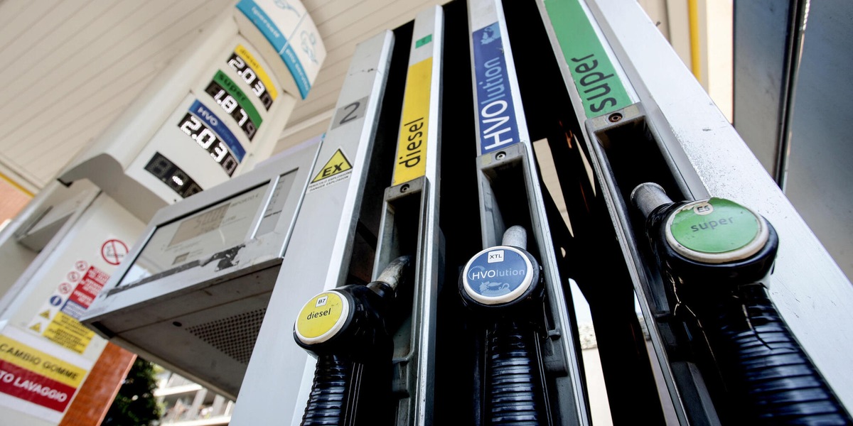 Mimit, prezzo medio self benzina a 1,982 euro al litro, gasolio a 2,185