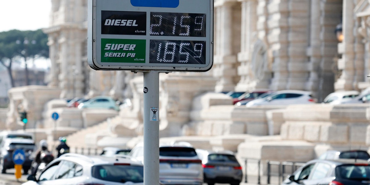 Cdm alle 17.30, in arrivo l'intervento ponte sui carburanti