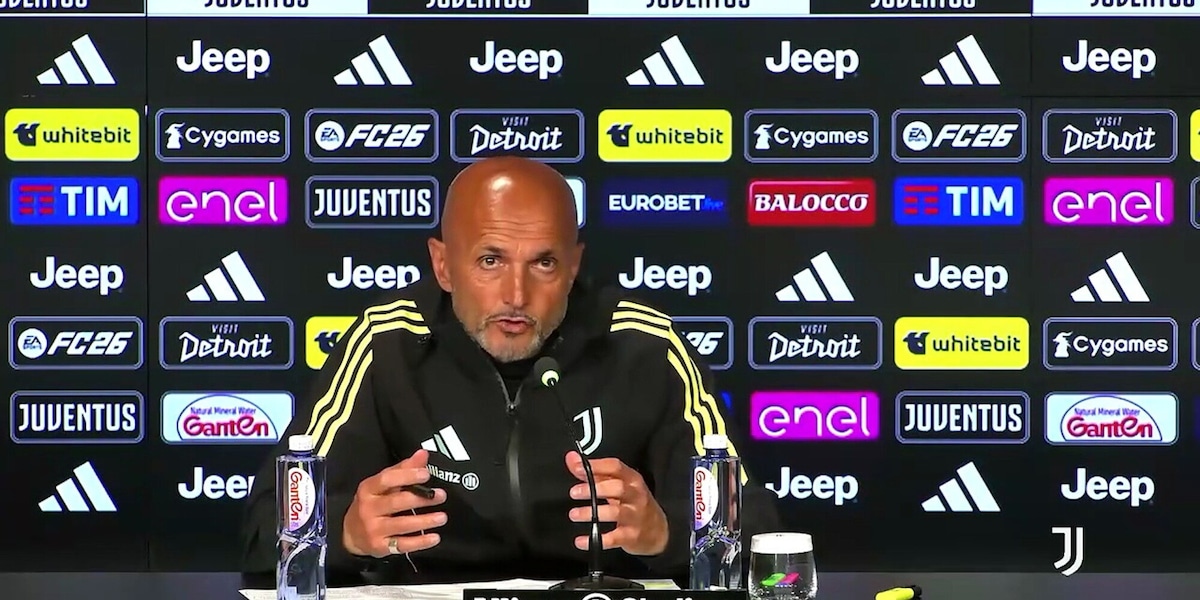 Juve, Dibu Martinez e Kolo Muani: i tempi stringono