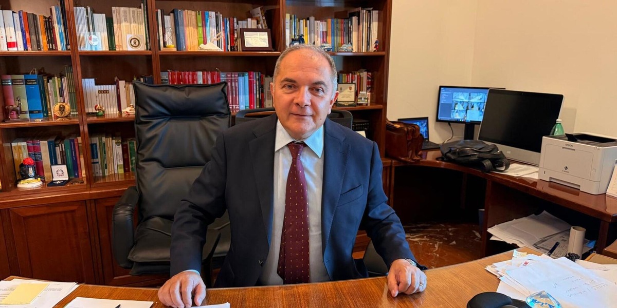 de Lucia in Antimafia, cellulari a mafiosi appena entrati in cella
