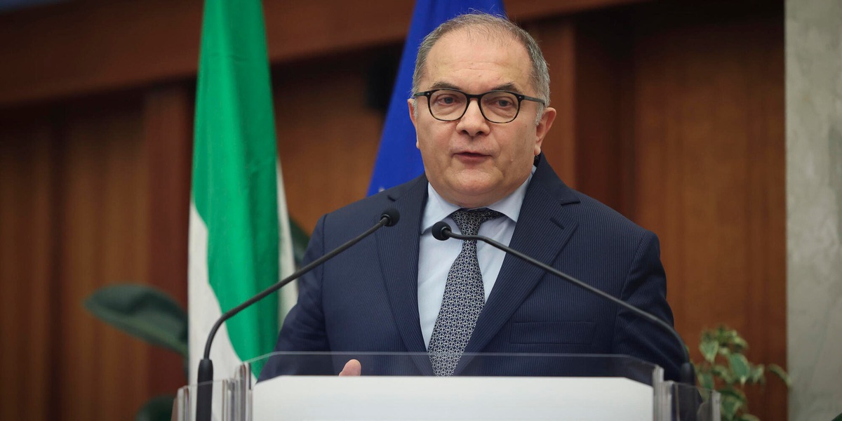 De Lucia, 'segnali che la mafia vuole acquistare droni lanciamine'