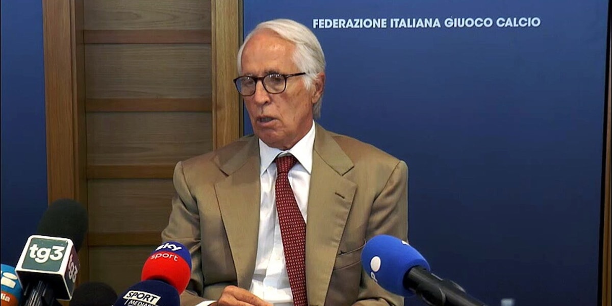 Malagò: "Mai pensato a Chiellini, è della Juve"