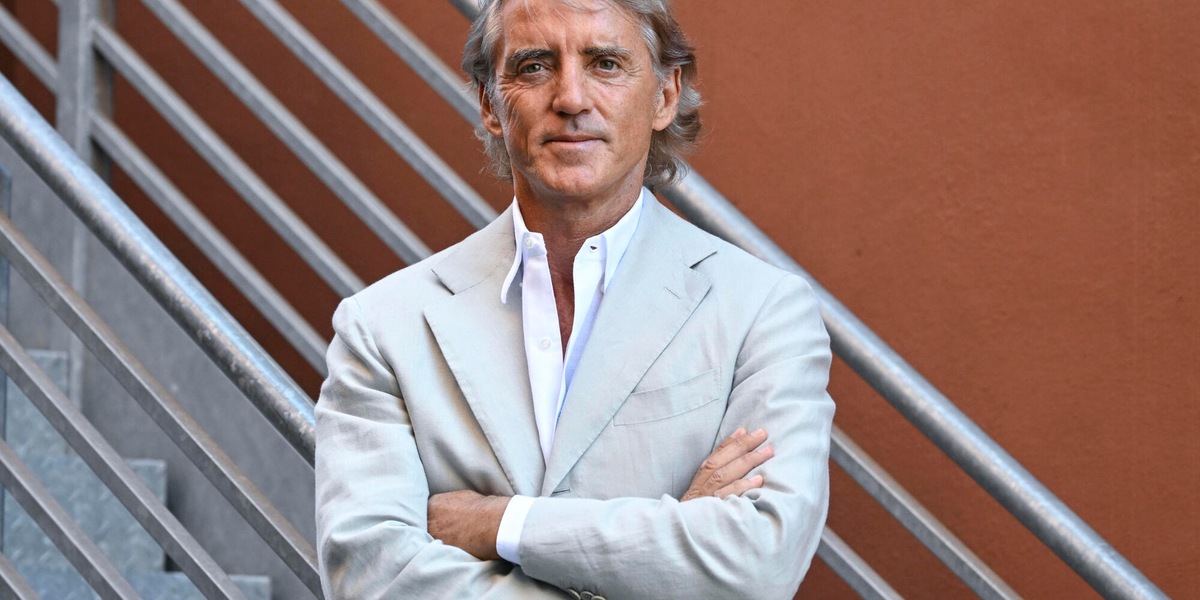 A Mancini e Ranieri gli auguri di De Laurentiis