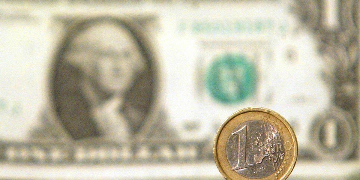 L'euro avanza sul dollaro, a 1,1400 (+0,11%)