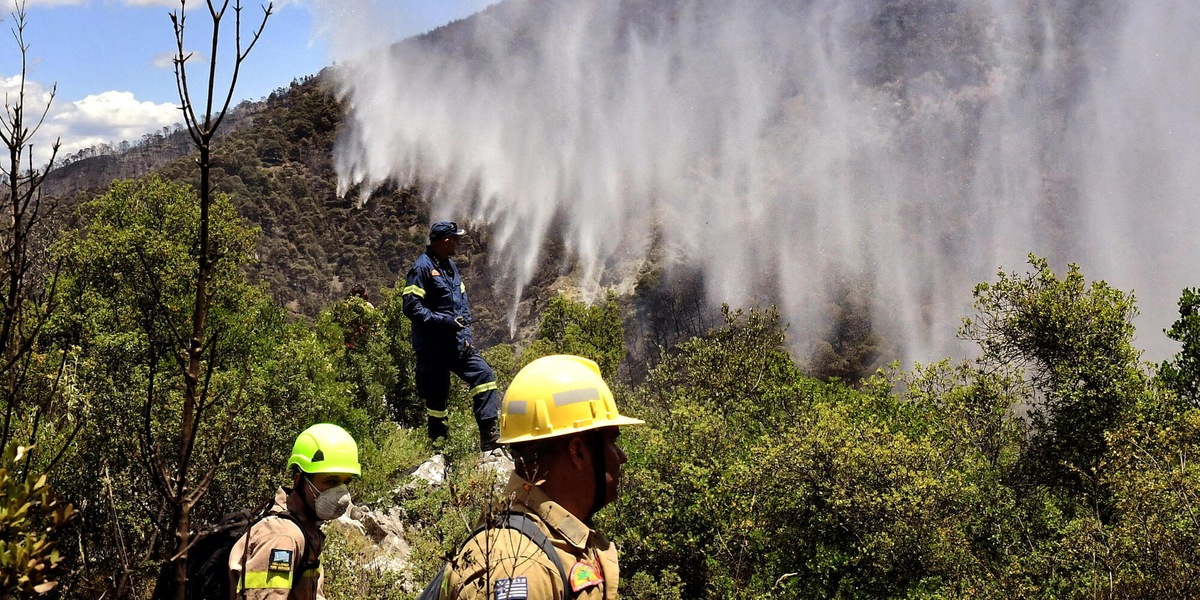 Incendio sull'isola greca di Paros, 'la situazione migliora'