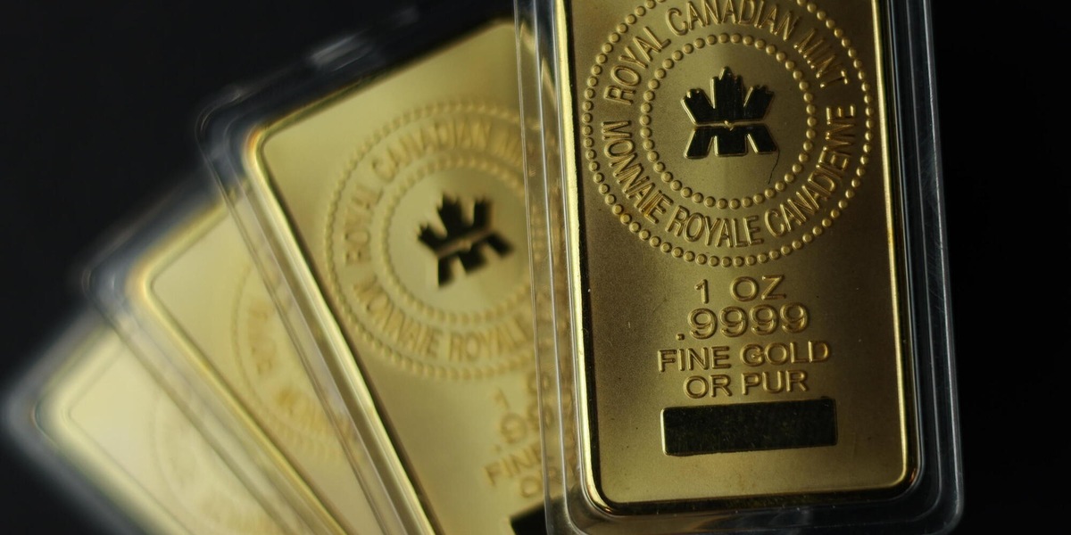 Prezzo dell'oro in calo a 4.075 dollari l'oncia