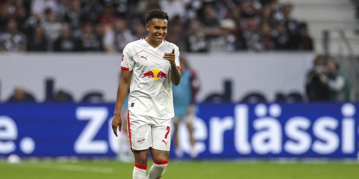 Mercato Roma, Koulierakis alla firma. Ora Nusa