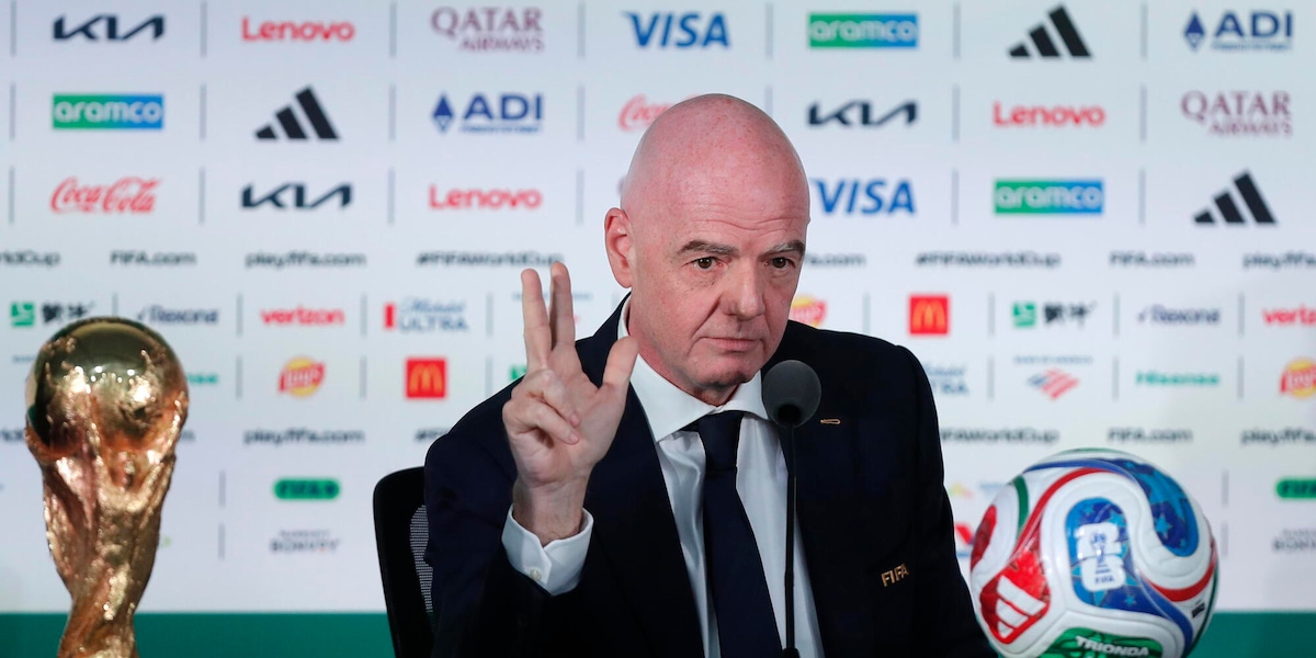 Retromarcia di Infantino, stop al Mondiale aperto a capitali privati