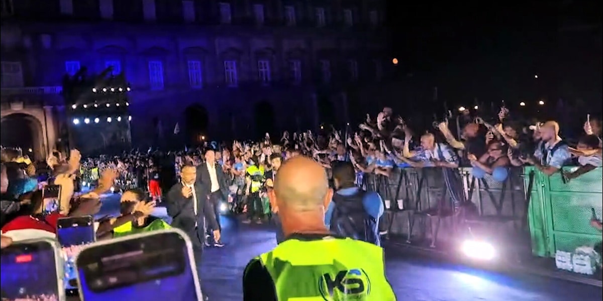 Napoli, la grande festa per il centenario