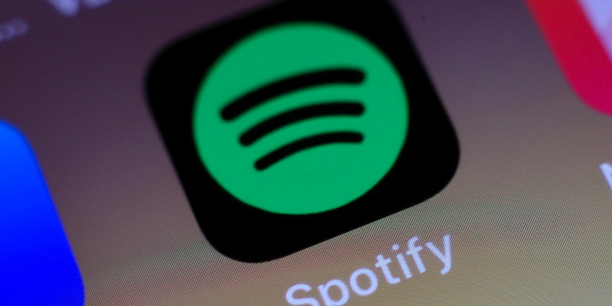 Spotify, 300 milioni abbonati premium e ricavi totali in crescita del 14%