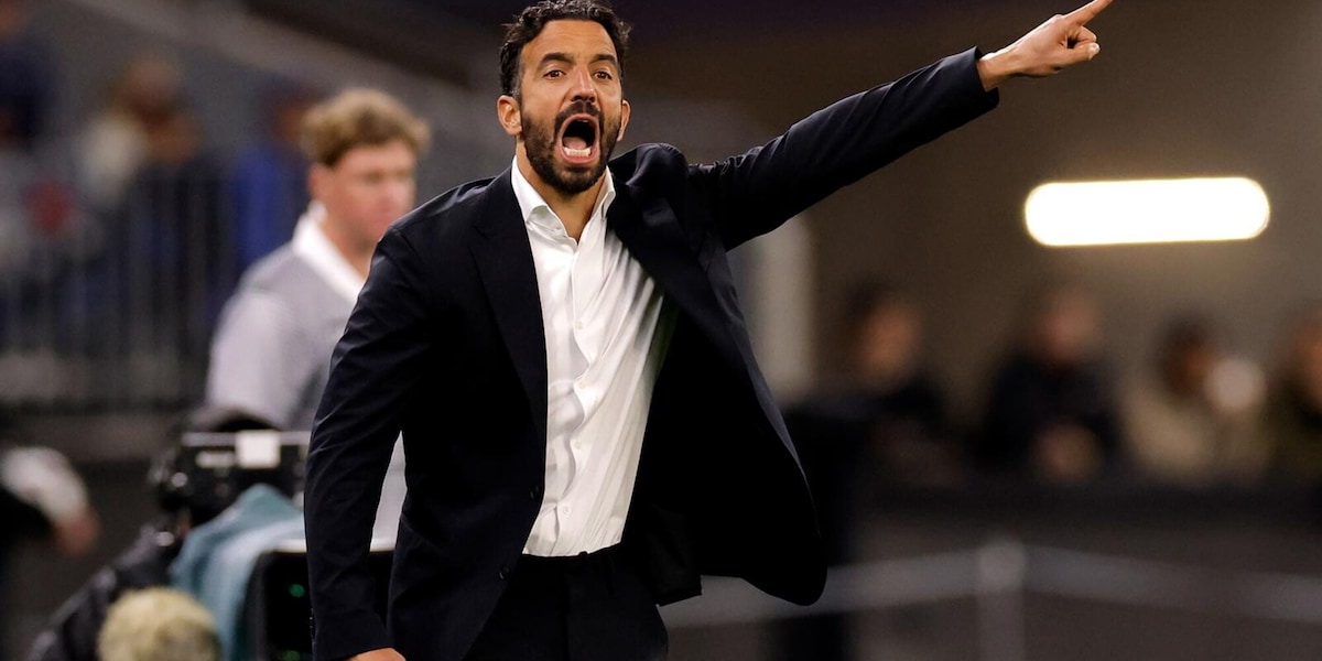 Amorim: "Onoriamo Baresi riportando il Milan dove merita di stare". Poi parla del derby di Leao