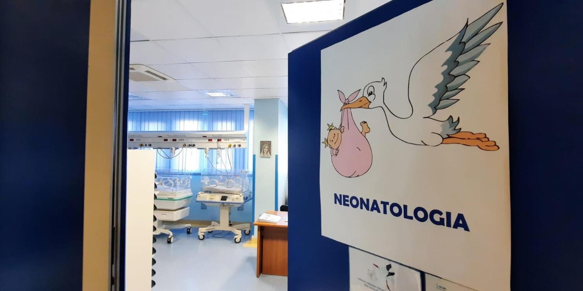 La maternità a 33,4 anni, le madri partoriscono sempre più tardi