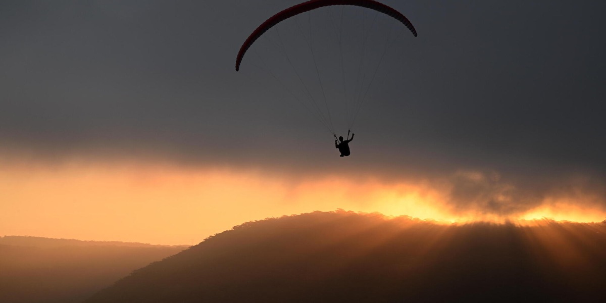 Muore un giovane nel tentativo di entrare a Ceuta col parapendio