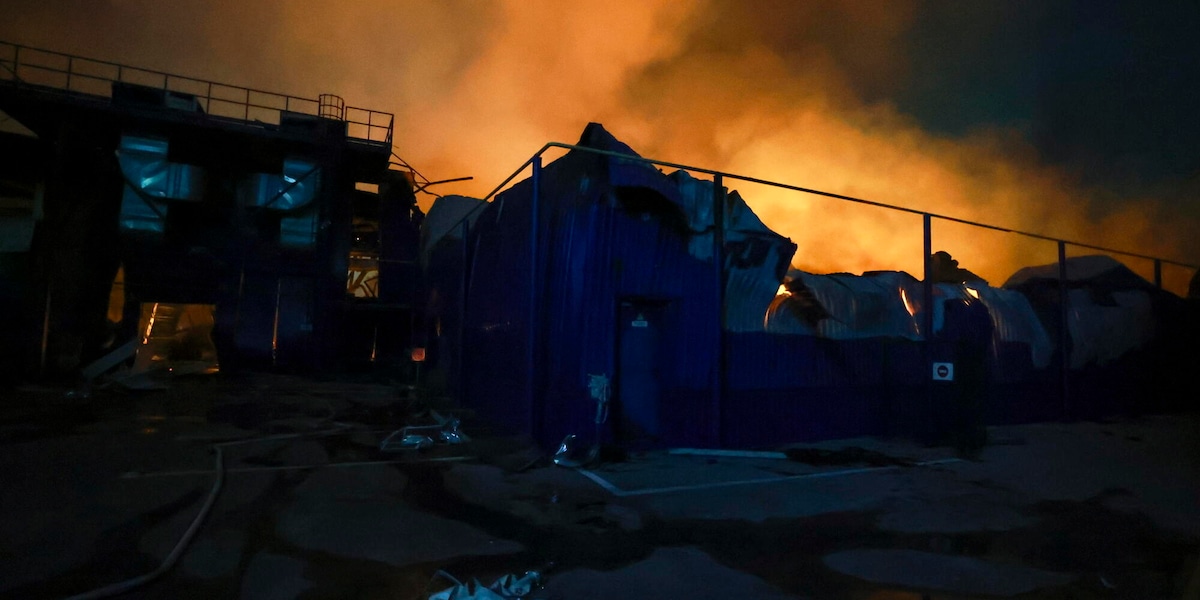 Raid russi su Kiev, tre morti tra cui un bambino vicino alla capitale