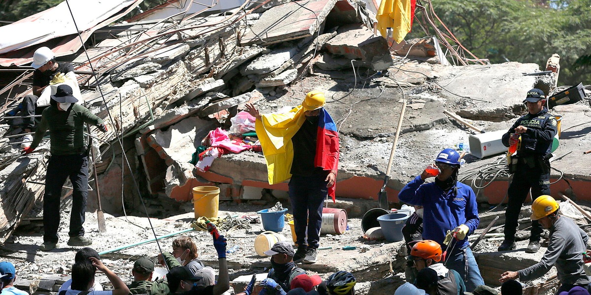 Terremoto in Colombia, estratta viva dalle macerie dopo 30 ore