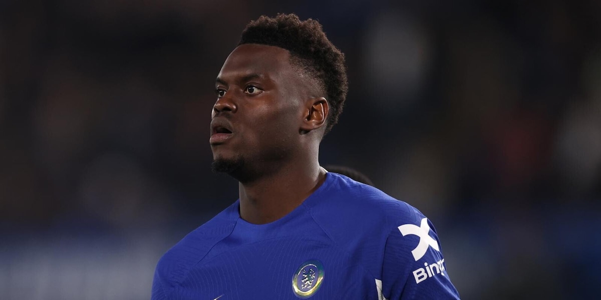 Napoli, accelerata per Badiashile: vicino l'accordo con il Chelsea