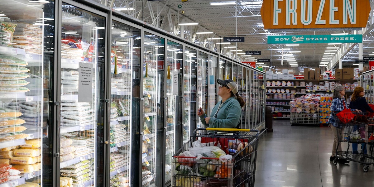 Frenano a sorpresa le vendite al dettaglio negli Usa, -0,6% a luglio