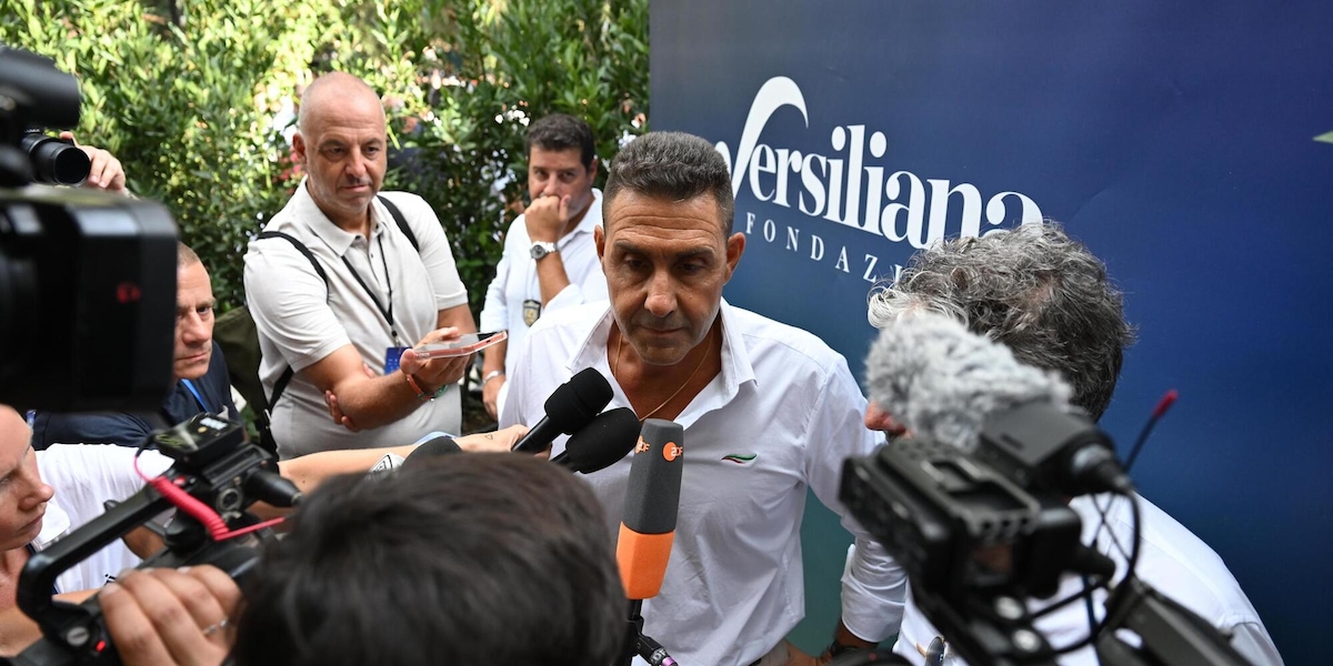 Vannacci posta sondaggio con FnV secondo nel centrodestra, 'il patriarcato porta bene'