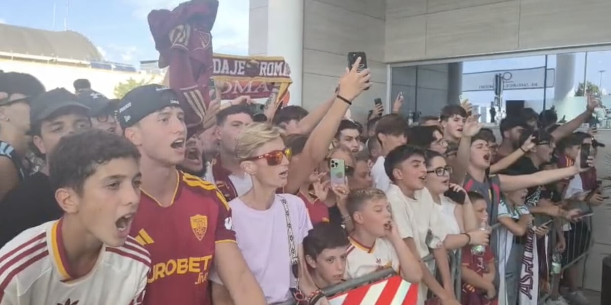 Calciomercato LIVE: Rodrigo Mora sta per atterrare a Roma, tantissimi tifosi in attesa