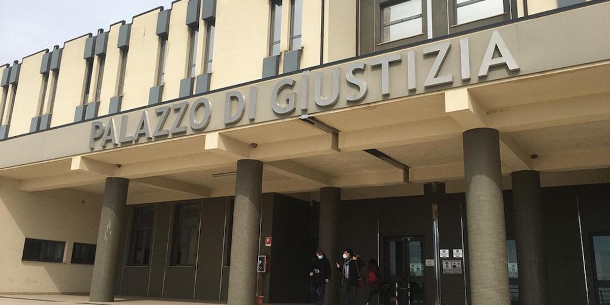 Anziana uccisa a colpi di pietra, al vaglio la posizione del marito