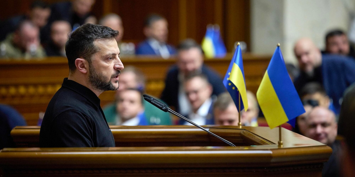 Parlamento ucraino approva la nomina di Yevhenii Khmara come nuovo ministro Difesa