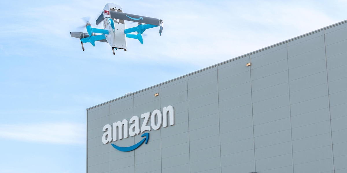 Amazon potenzia le consegne con i droni e punta a un milione di ordini